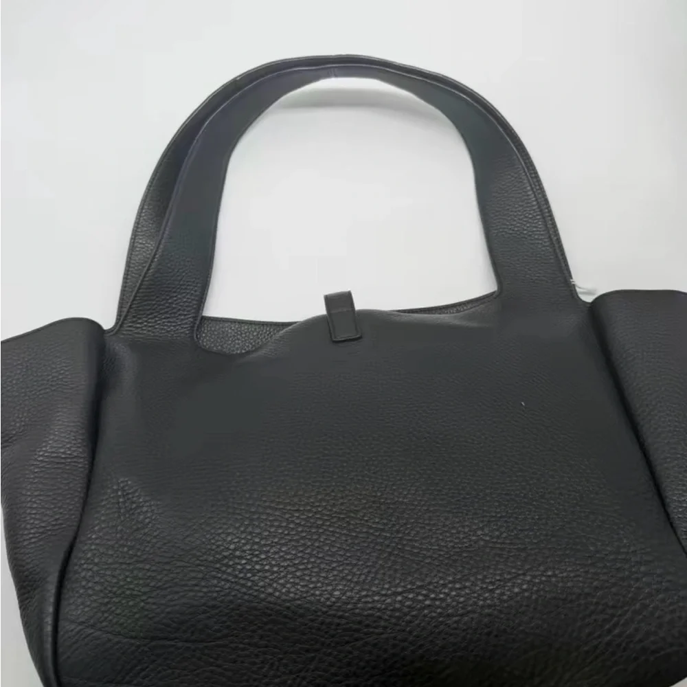 Saint Laurent Black Tote with Gold Accent - Picture 8 of 10